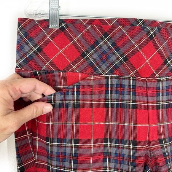 Torrid plaid full length signature ponte legging size 0R - Picture 2 of 6